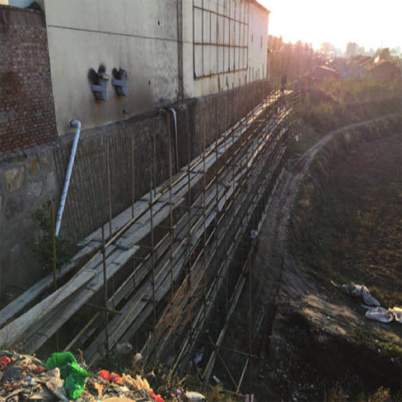 2017年Zuoyun 建筑地基沉降修复（外墙加固）
Consolidating wall  at ZuoYun in 2017