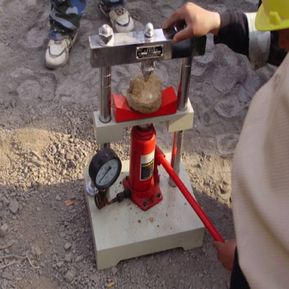 野外点荷载测试（2011）
Point load test in field