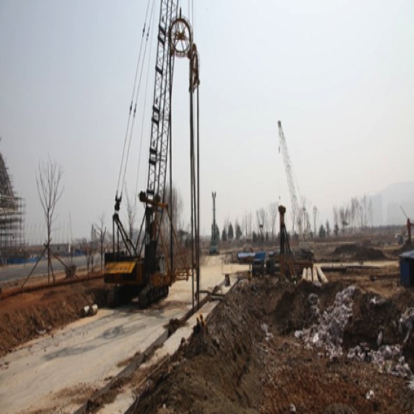 基坑地下连续墙施工（2012）
Construction of diaphragm wall(2012)